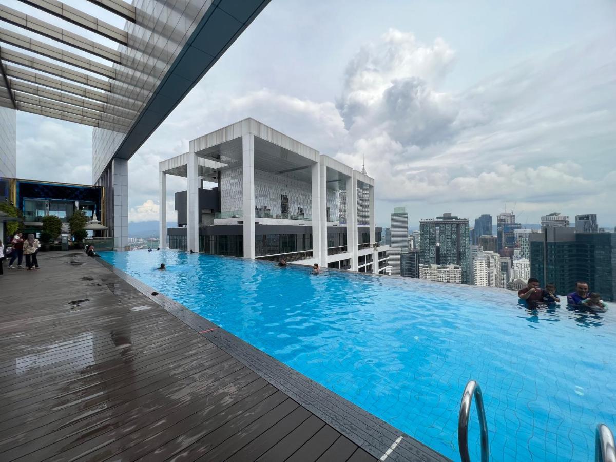 Amazing Pool By Platinum Suites Klcc Kuala Lumpur Zewnętrze zdjęcie